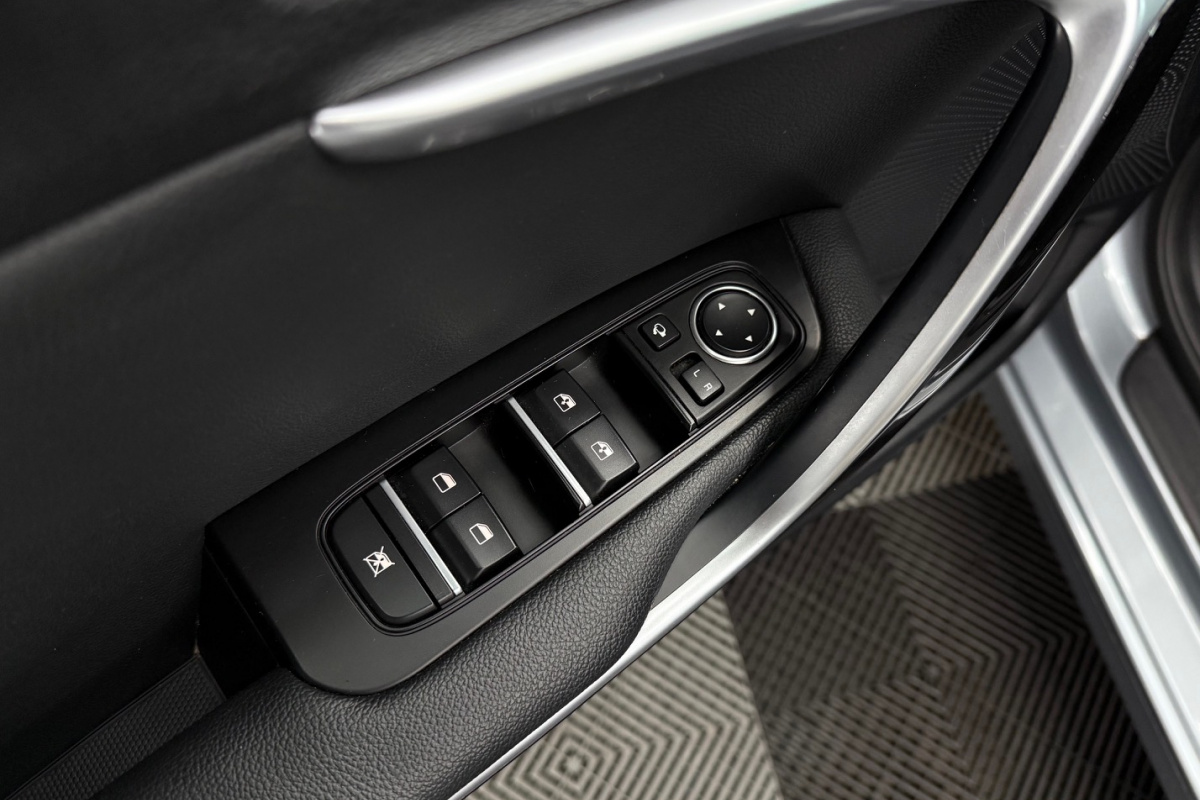Ponuka vozidiel / Kia Ceed SW 1.6 CRDi 136k Platinum A/T - video