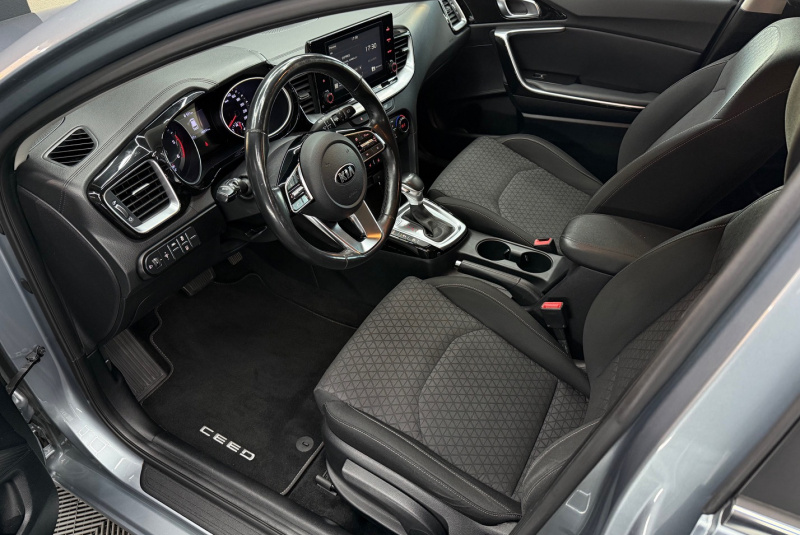  Ponuka vozidiel / Kia Ceed SW 1.6 CRDi 136k Platinum A/T - video