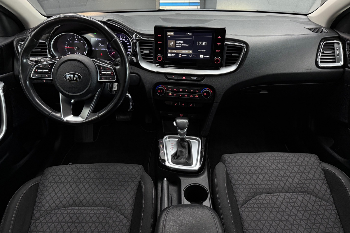 Ponuka vozidiel / Kia Ceed SW 1.6 CRDi 136k Platinum A/T - video