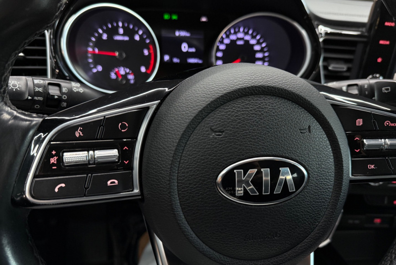  Ponuka vozidiel / Kia Ceed SW 1.6 CRDi 136k Platinum A/T - video