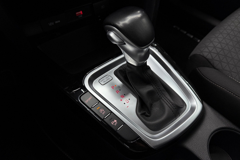  Ponuka vozidiel / Kia Ceed SW 1.6 CRDi 136k Platinum A/T - video