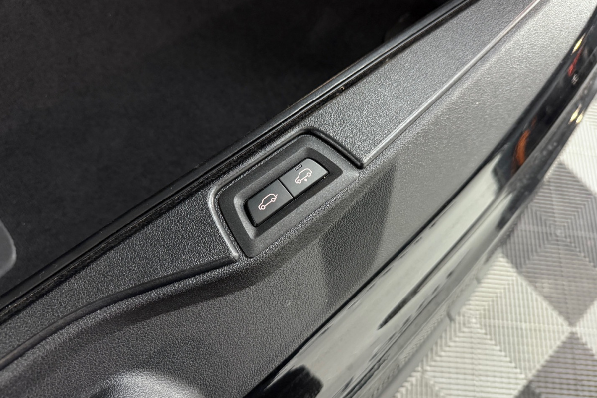 Ponuka vozidiel / BMW X5 xDrive 45e - video Ponuka vozidiel / BMW X5 xDrive 45e - video