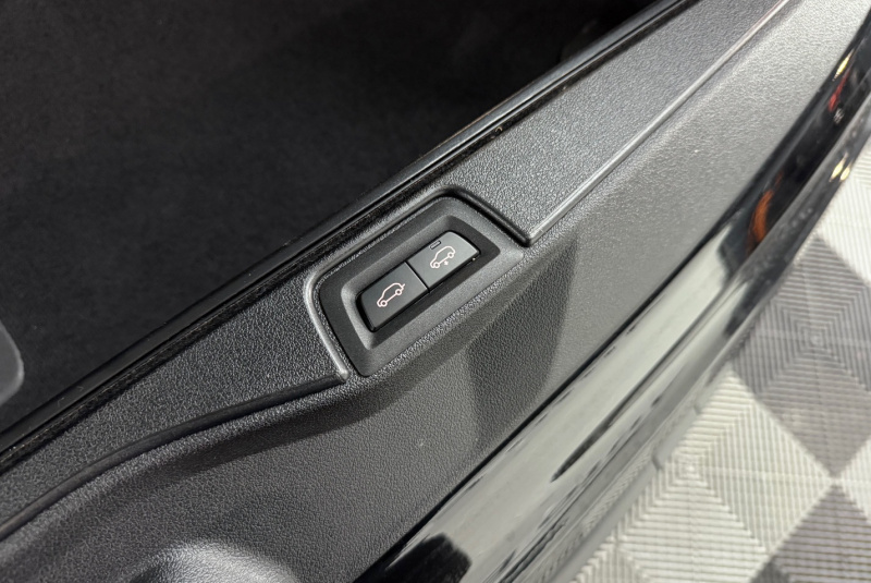 Ponuka vozidiel / BMW X5 xDrive 45e - video Ponuka vozidiel / BMW X5 xDrive 45e - video