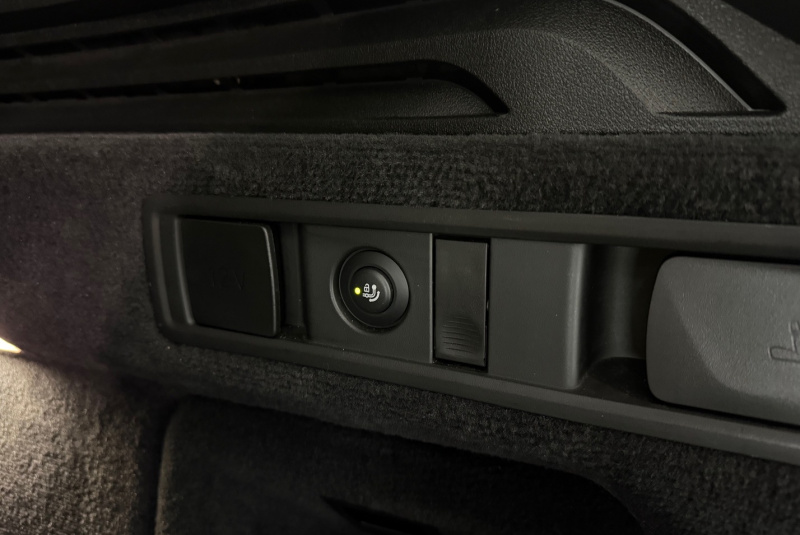  Ponuka vozidiel / BMW X5 xDrive 45e - video