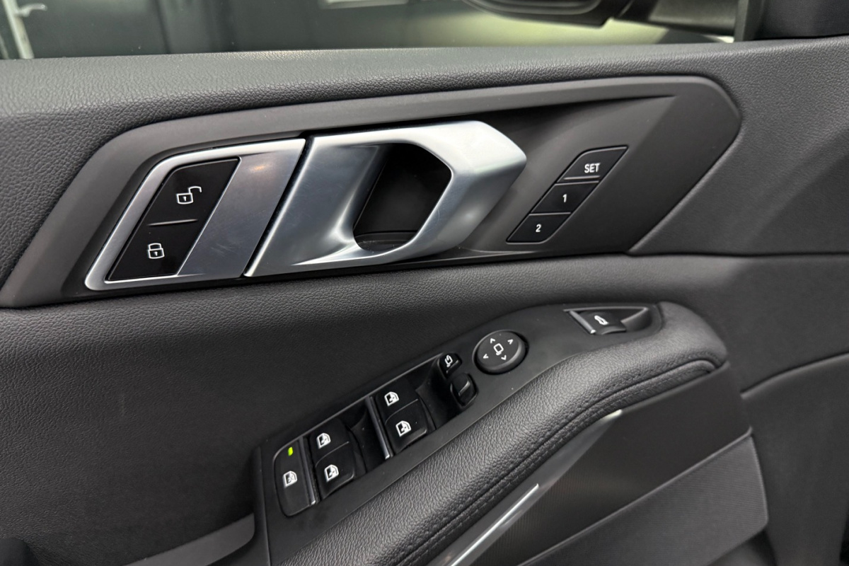 Ponuka vozidiel / BMW X5 xDrive 45e - video