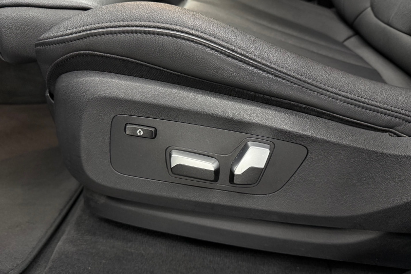 Ponuka vozidiel / BMW X5 xDrive 45e - video