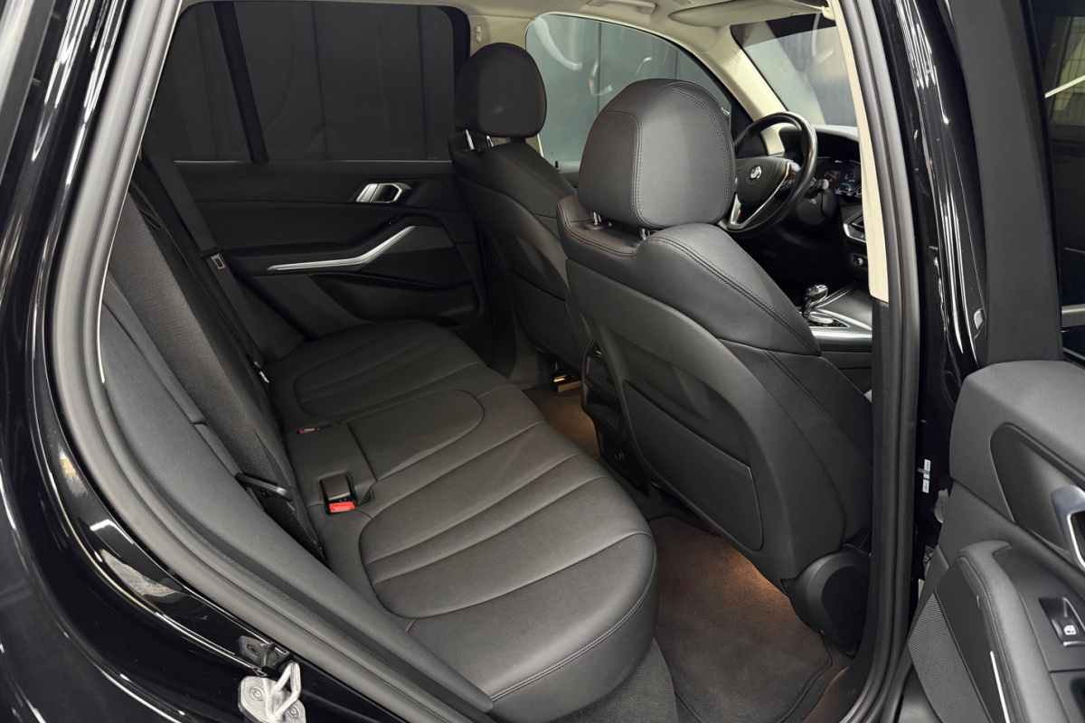 Ponuka vozidiel / BMW X5 xDrive 45e - video