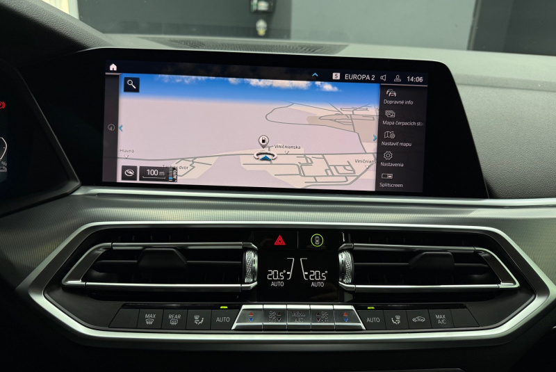  Ponuka vozidiel / BMW X5 xDrive 45e - video