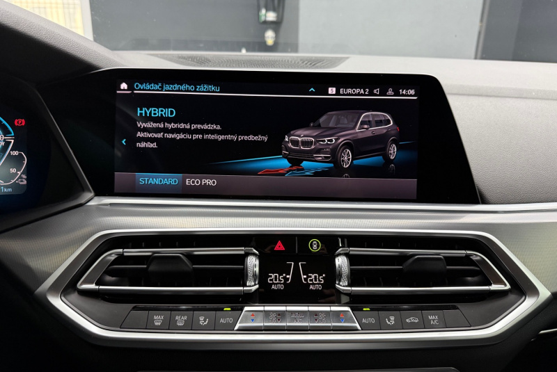 Ponuka vozidiel / BMW X5 xDrive 45e - video