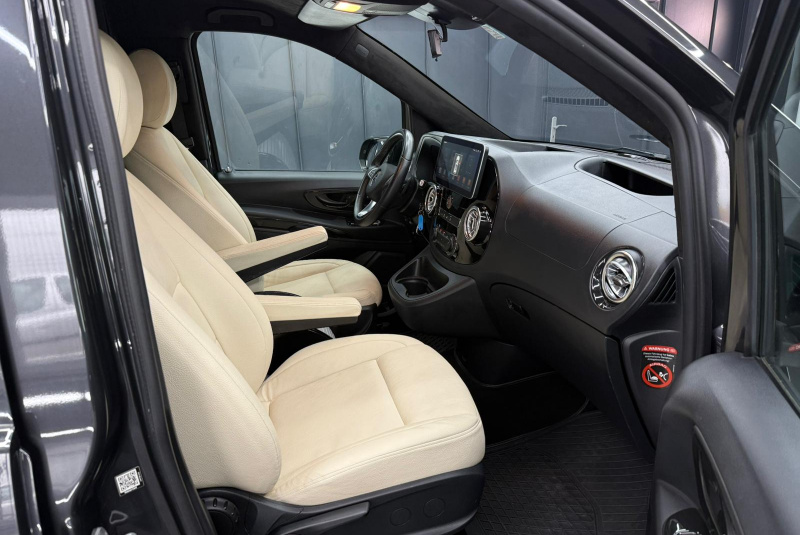  Ponuka vozidiel / Mercedes-Benz Vito Tourer 116 CDI 7-MIESTNE LUXURY - video