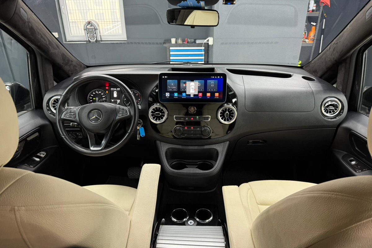 Ponuka vozidiel / Mercedes-Benz Vito Tourer 116 CDI 7-MIESTNE LUXURY - video Ponuka vozidiel / Mercedes-Benz Vito Tourer 116 CDI 7-MIESTNE LUXURY - video