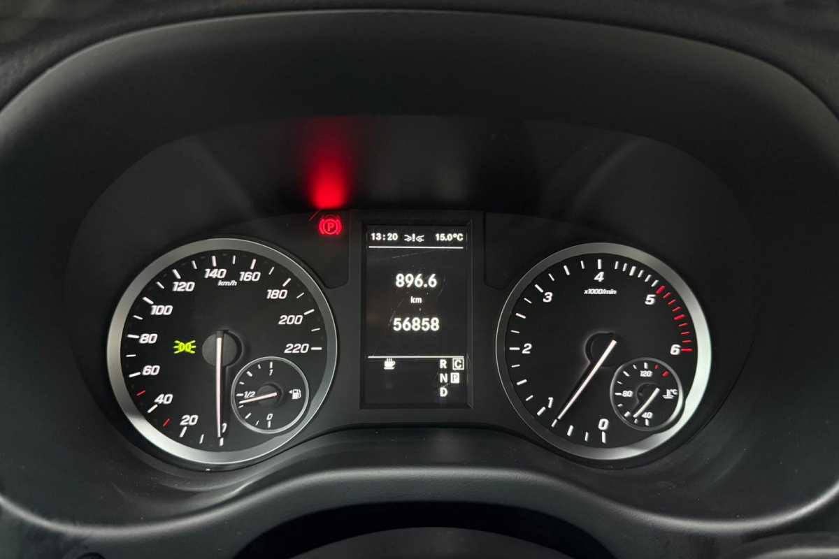 Ponuka vozidiel / Mercedes-Benz Vito Tourer 116 CDI 7-MIESTNE LUXURY - video