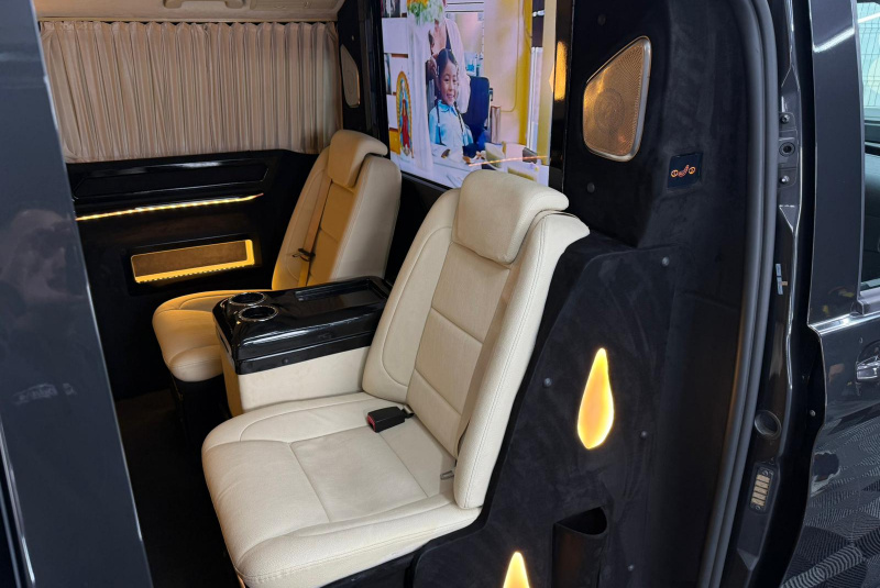  Ponuka vozidiel / Mercedes-Benz Vito Tourer 116 CDI 7-MIESTNE LUXURY - video