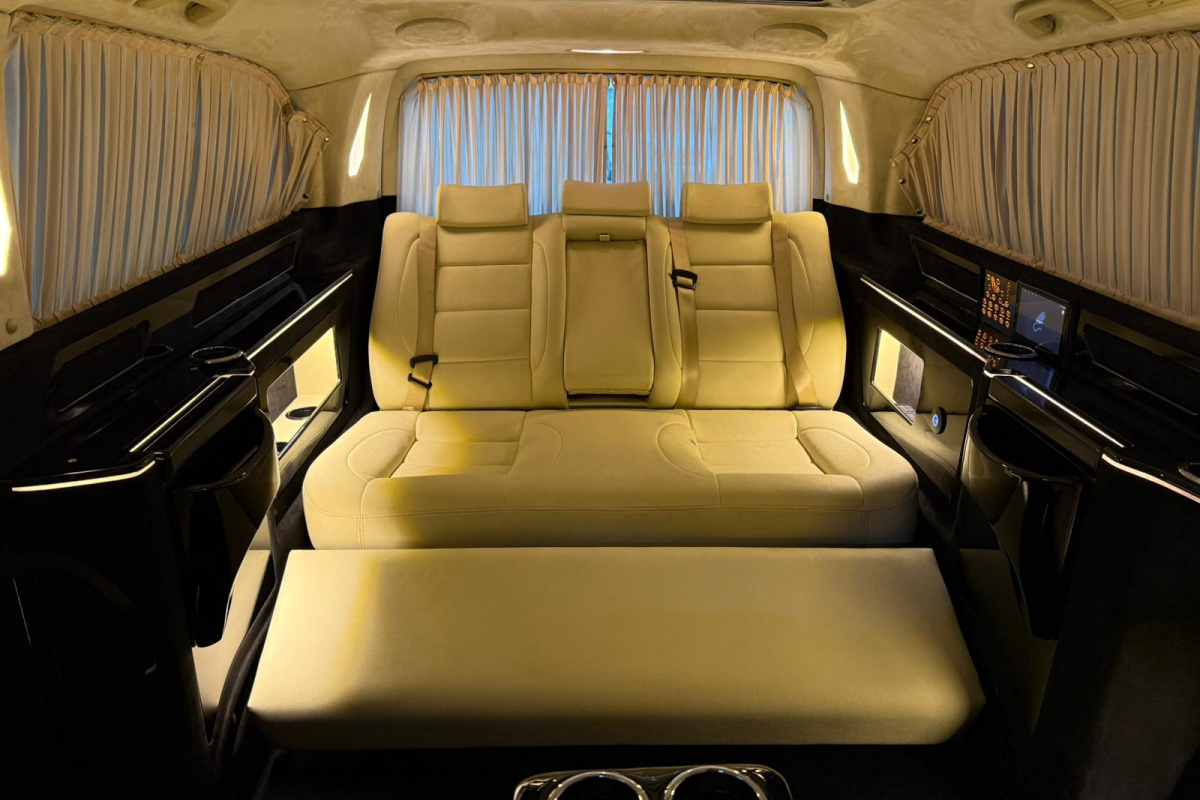 Ponuka vozidiel / Mercedes-Benz Vito Tourer 116 CDI 7-MIESTNE LUXURY - video