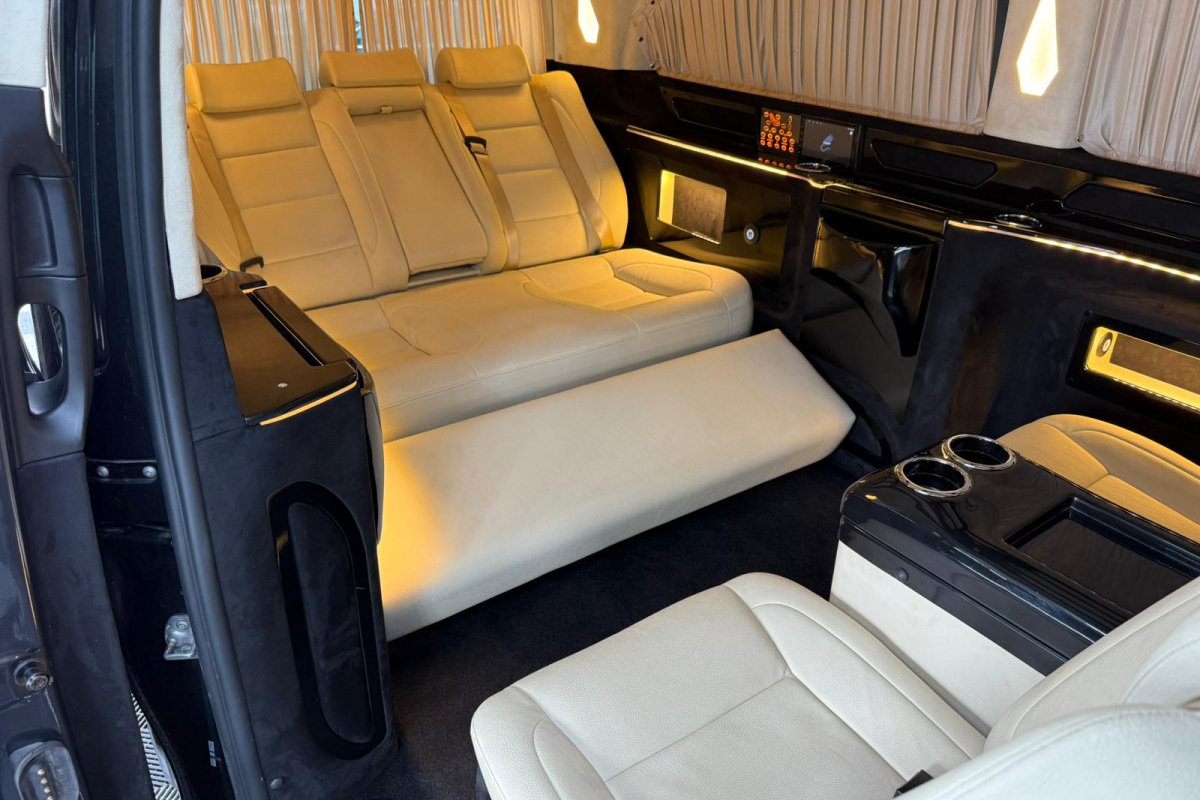 Ponuka vozidiel / Mercedes-Benz Vito Tourer 116 CDI 7-MIESTNE LUXURY - video Ponuka vozidiel / Mercedes-Benz Vito Tourer 116 CDI 7-MIESTNE LUXURY - video