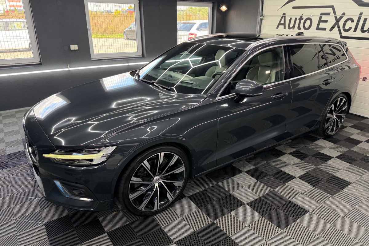 Ponuka vozidiel / Volvo V60 T6 Inscription AWD A/T - video