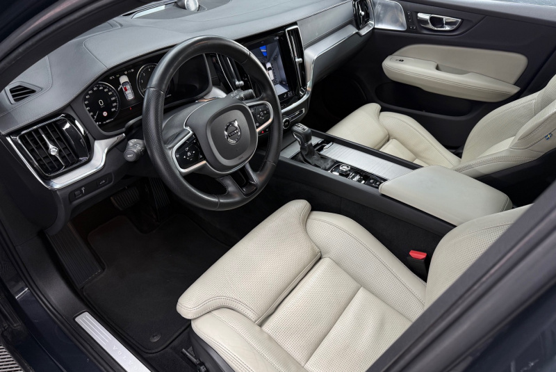 Ponuka vozidiel / Volvo V60 T6 Inscription AWD A/T - video Ponuka vozidiel / Volvo V60 T6 Inscription AWD A/T - video