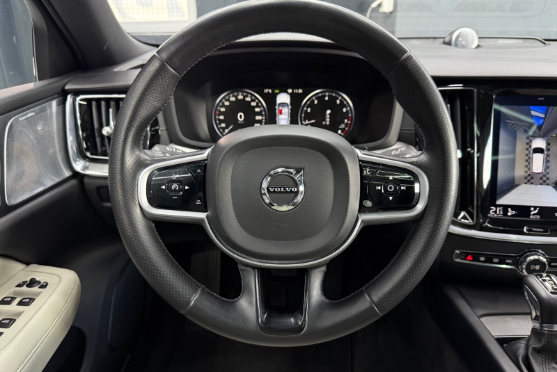 Ponuka vozidiel / Volvo V60 T6 Inscription AWD A/T - video Ponuka vozidiel / Volvo V60 T6 Inscription AWD A/T - video