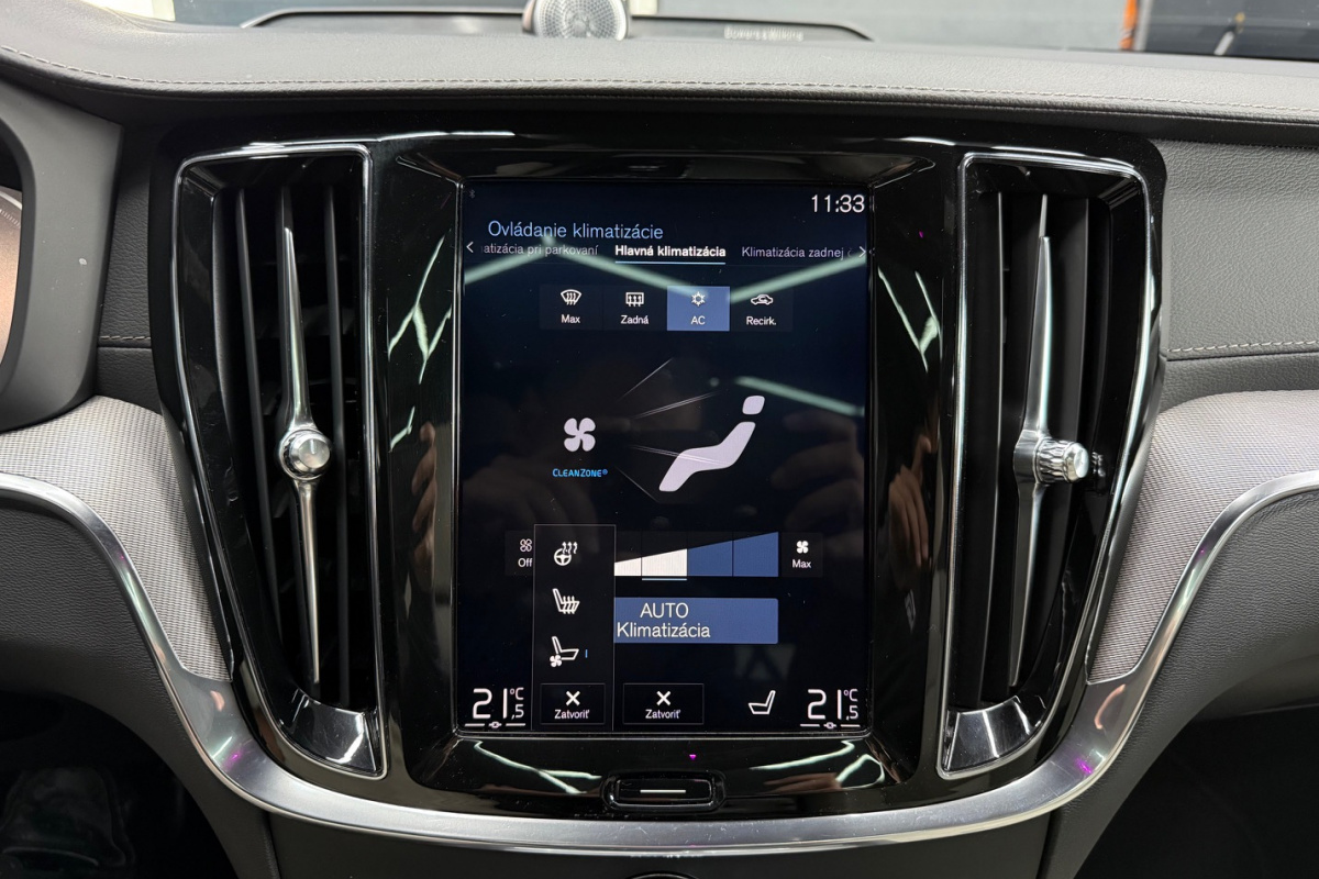 Ponuka vozidiel / Volvo V60 T6 Inscription AWD A/T - video