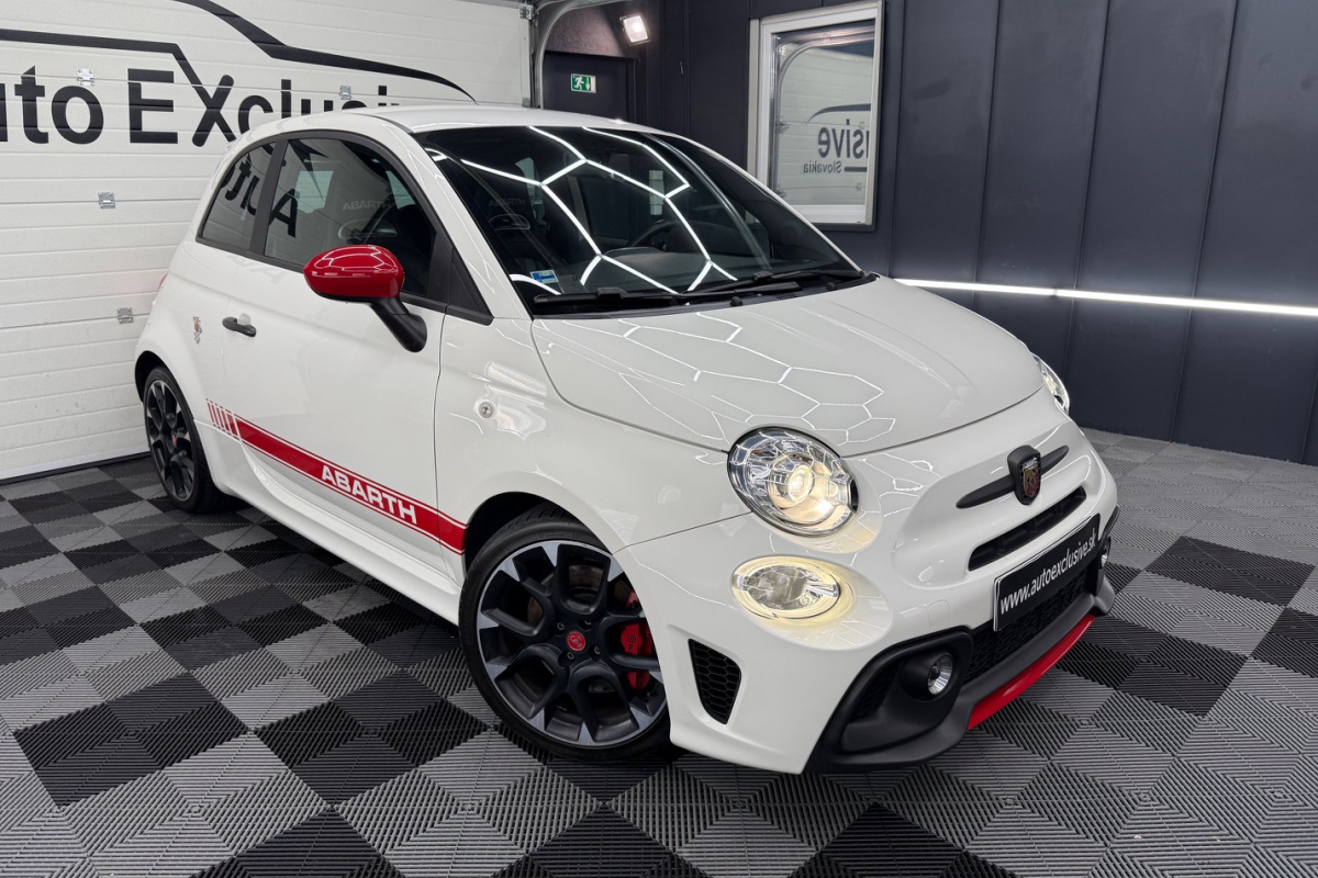 Ponuka vozidiel / Abarth 500 A/T - video