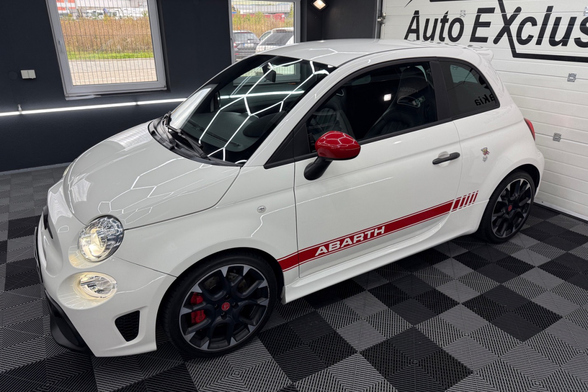 Ponuka vozidiel / Abarth 500 A/T - video