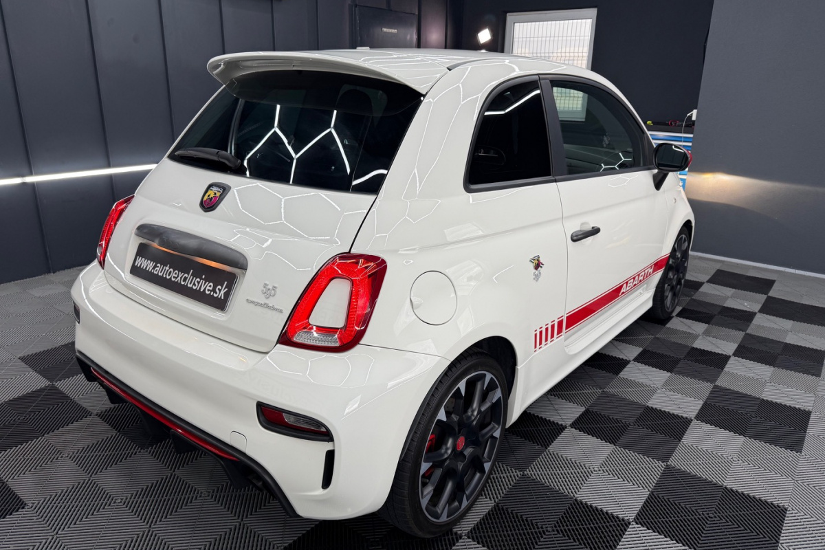 Ponuka vozidiel / Abarth 500 A/T - video