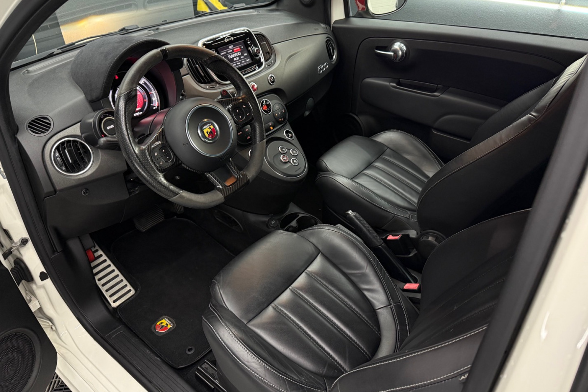Ponuka vozidiel / Abarth 500 A/T - video