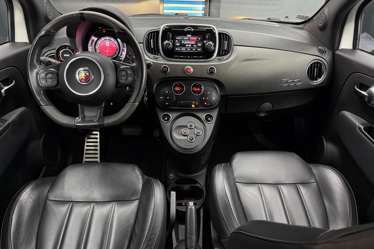 Ponuka vozidiel / Abarth 500 A/T - video