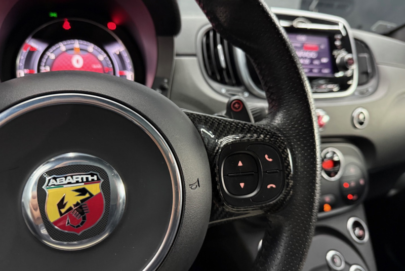  Ponuka vozidiel / Abarth 500 A/T - video