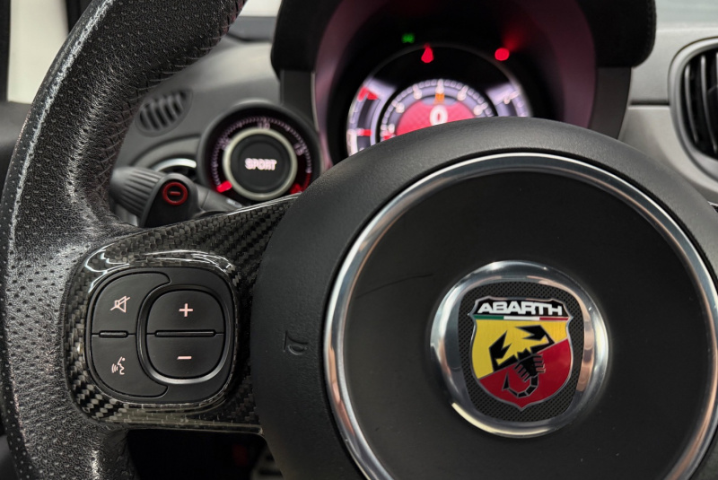  Ponuka vozidiel / Abarth 500 A/T - video