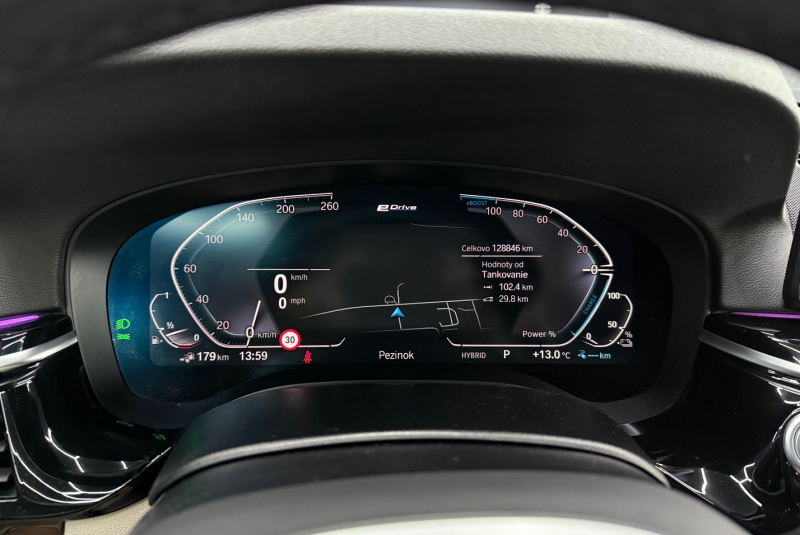 Ponuka vozidiel / BMW Rad 5 530e xDrive A/T - video