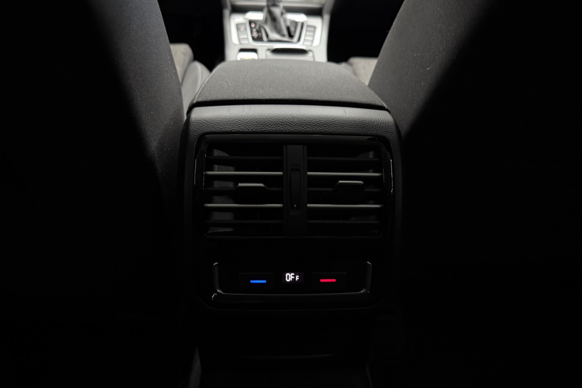 Ponuka vozidiel / Volkswagen Passat Variant 1.6 DSG - video