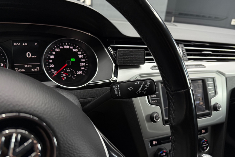 Ponuka vozidiel / Volkswagen Passat Variant 1.6 DSG - video