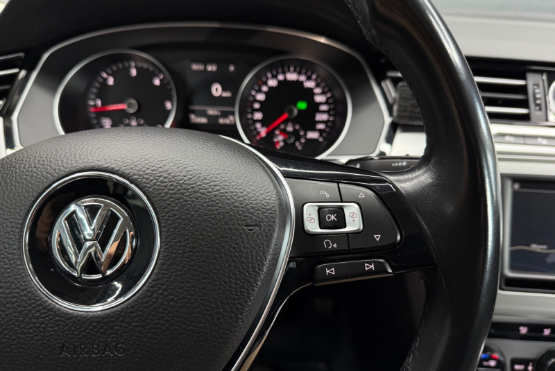  Ponuka vozidiel / Volkswagen Passat Variant 1.6 DSG - video