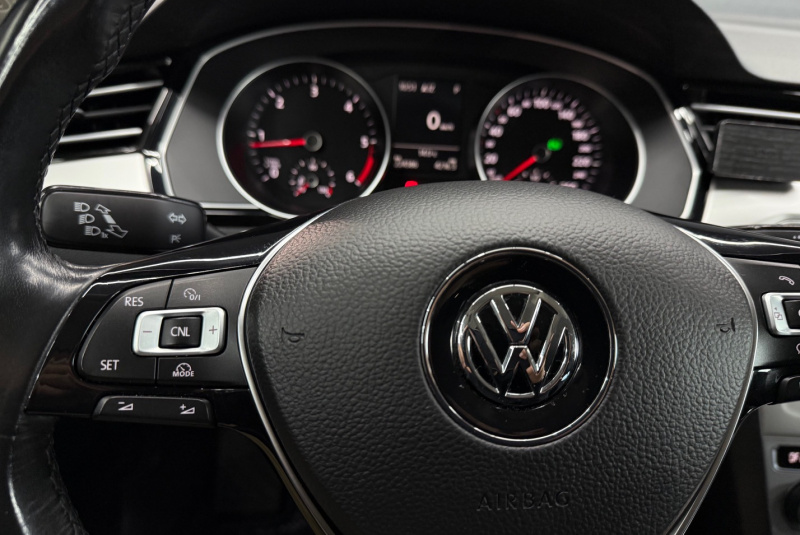  Ponuka vozidiel / Volkswagen Passat Variant 1.6 DSG - video