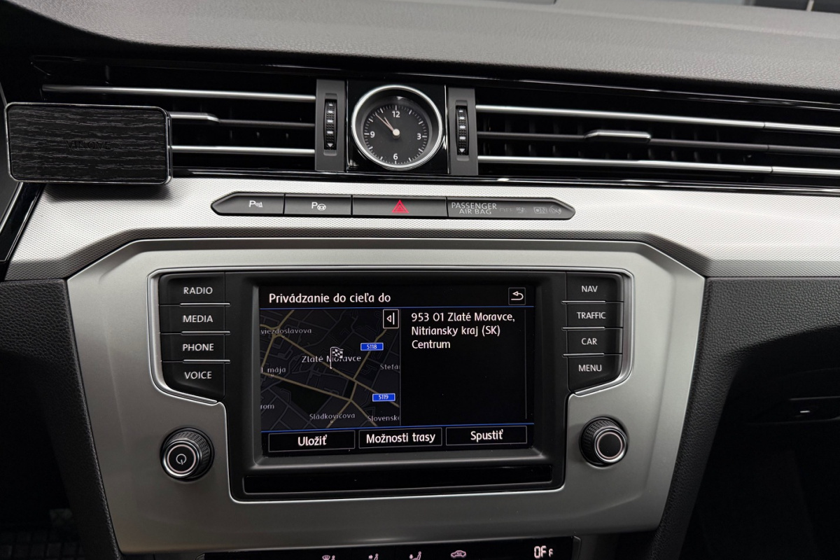 Ponuka vozidiel / Volkswagen Passat Variant 1.6 DSG - video