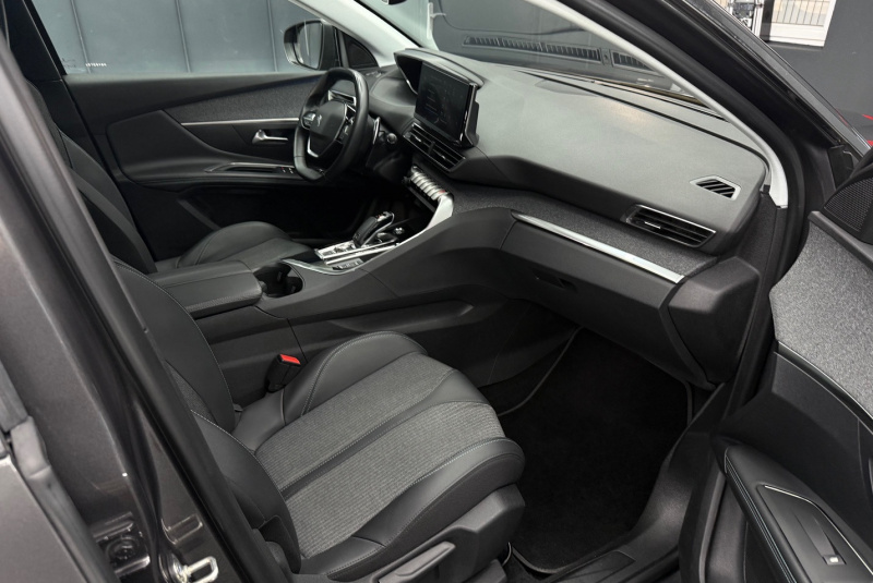  Ponuka vozidiel / Peugeot 3008 1.5 Blue HDi 130k Allure A/T - video