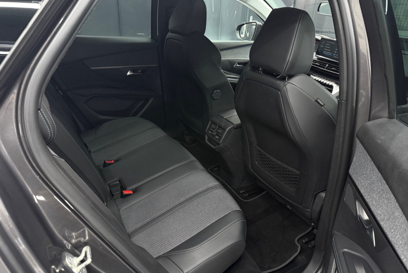  Ponuka vozidiel / Peugeot 3008 1.5 Blue HDi 130k Allure A/T - video