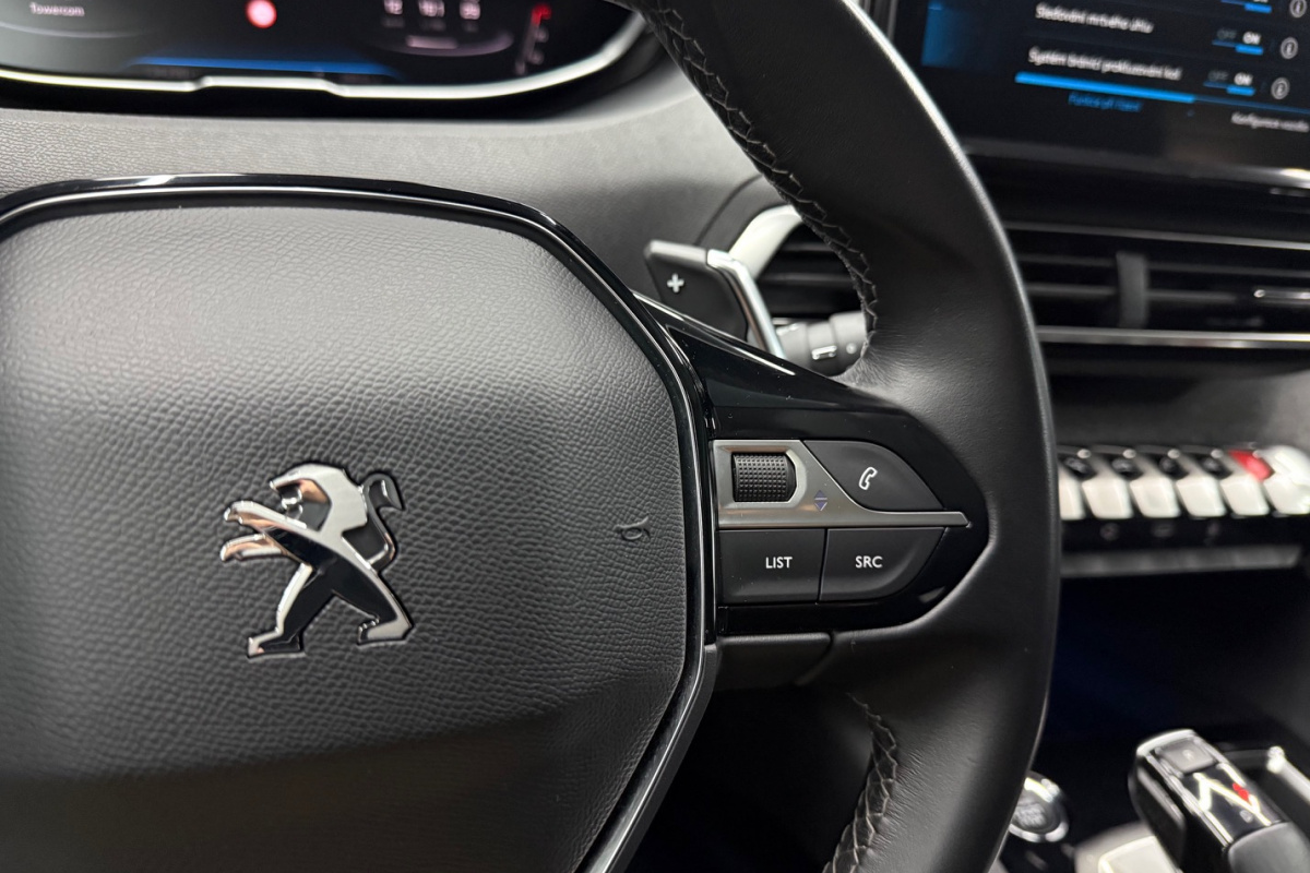 Ponuka vozidiel / Peugeot 3008 1.5 Blue HDi 130k Allure A/T - video