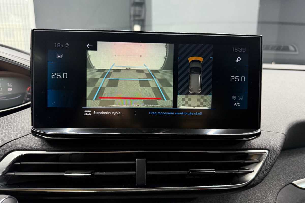 Ponuka vozidiel / Peugeot 3008 1.5 Blue HDi 130k Allure A/T - video