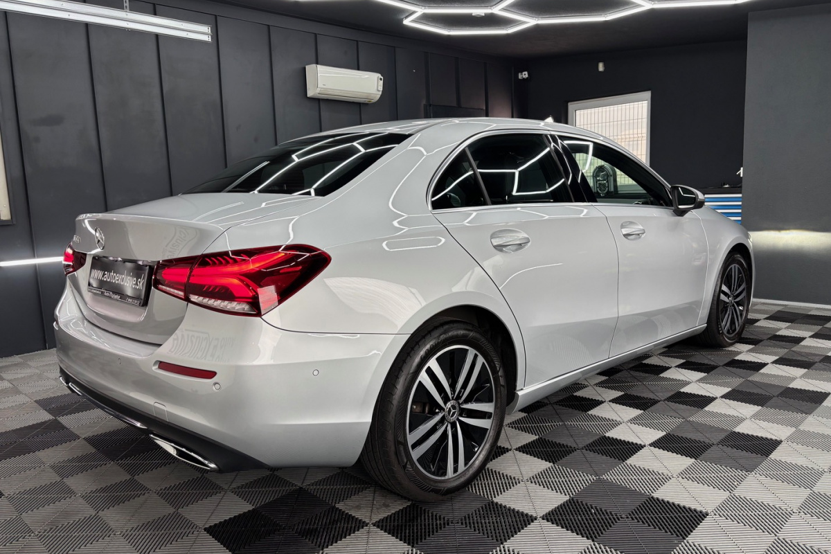 Ponuka vozidiel / Mercedes-Benz A trieda 180 d /T - video Ponuka vozidiel / Mercedes-Benz A trieda 180 d /T - video