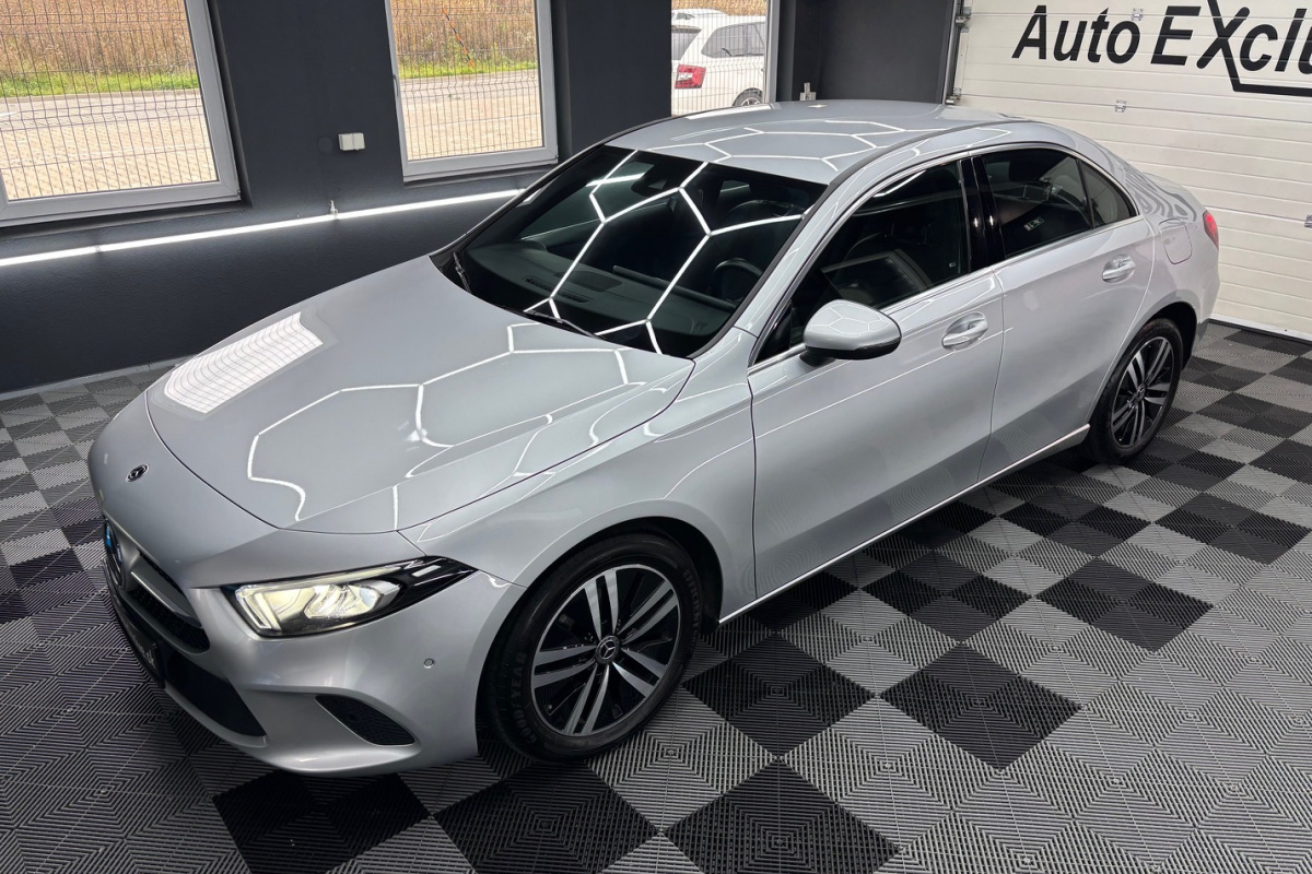 Ponuka vozidiel / Mercedes-Benz A trieda 180 d /T - video Ponuka vozidiel / Mercedes-Benz A trieda 180 d /T - video