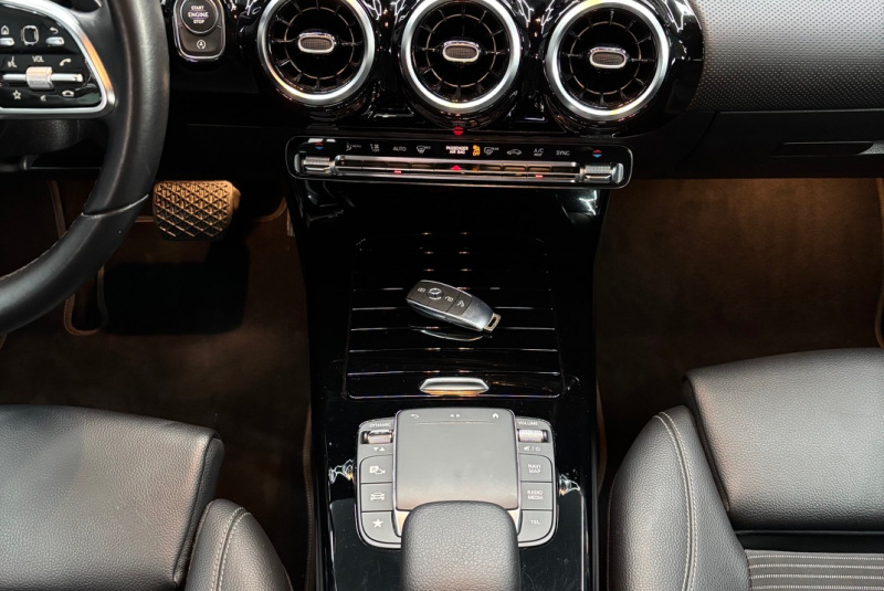 Ponuka vozidiel / Mercedes-Benz A trieda 180 d /T - video Ponuka vozidiel / Mercedes-Benz A trieda 180 d /T - video