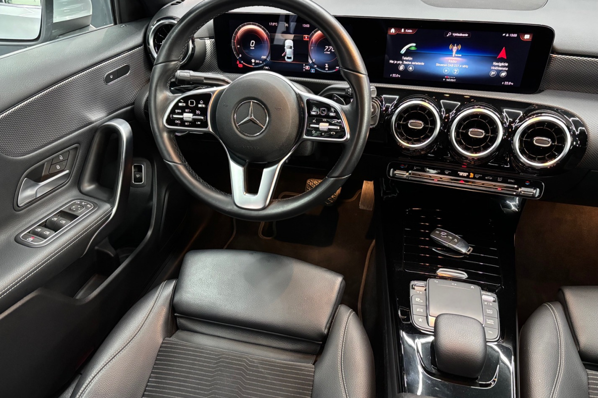 Ponuka vozidiel / Mercedes-Benz A trieda 180 d /T - video Ponuka vozidiel / Mercedes-Benz A trieda 180 d /T - video