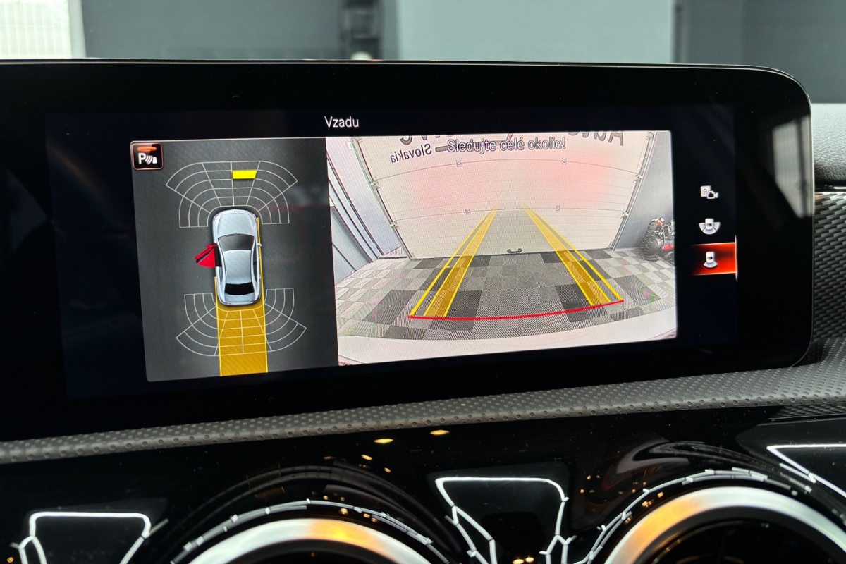 Ponuka vozidiel / Mercedes-Benz A trieda 180 d /T - video