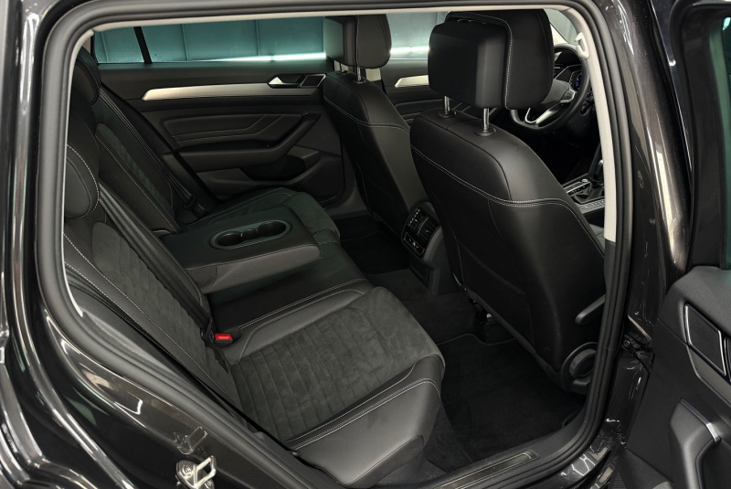  Ponuka vozidiel / Volkswagen Passat Variant 2.0 TDI EVO Elegance DSG - video