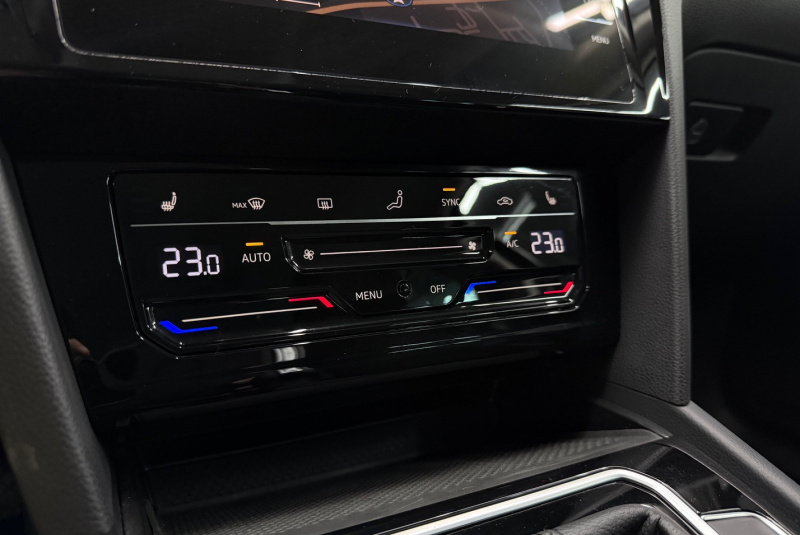  Ponuka vozidiel / Volkswagen Passat Variant 2.0 TDI EVO Elegance DSG - video