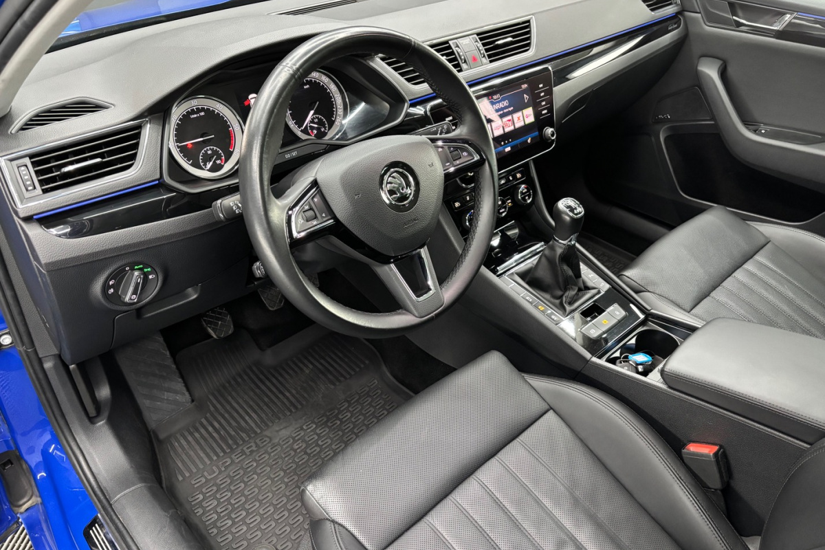 Ponuka vozidiel / Škoda Superb Combi 2.0 TDI 4x4 LAURIN & KLEMENT - video