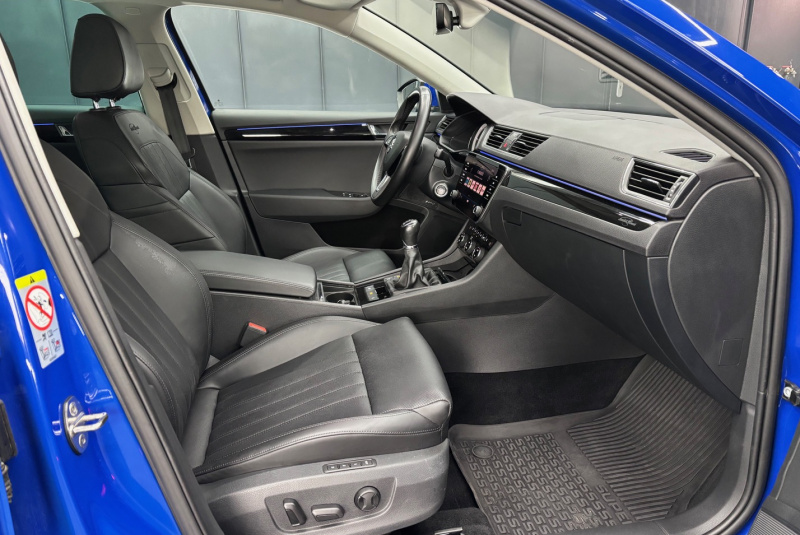  Ponuka vozidiel / Škoda Superb Combi 2.0 TDI 4x4 LAURIN & KLEMENT - video