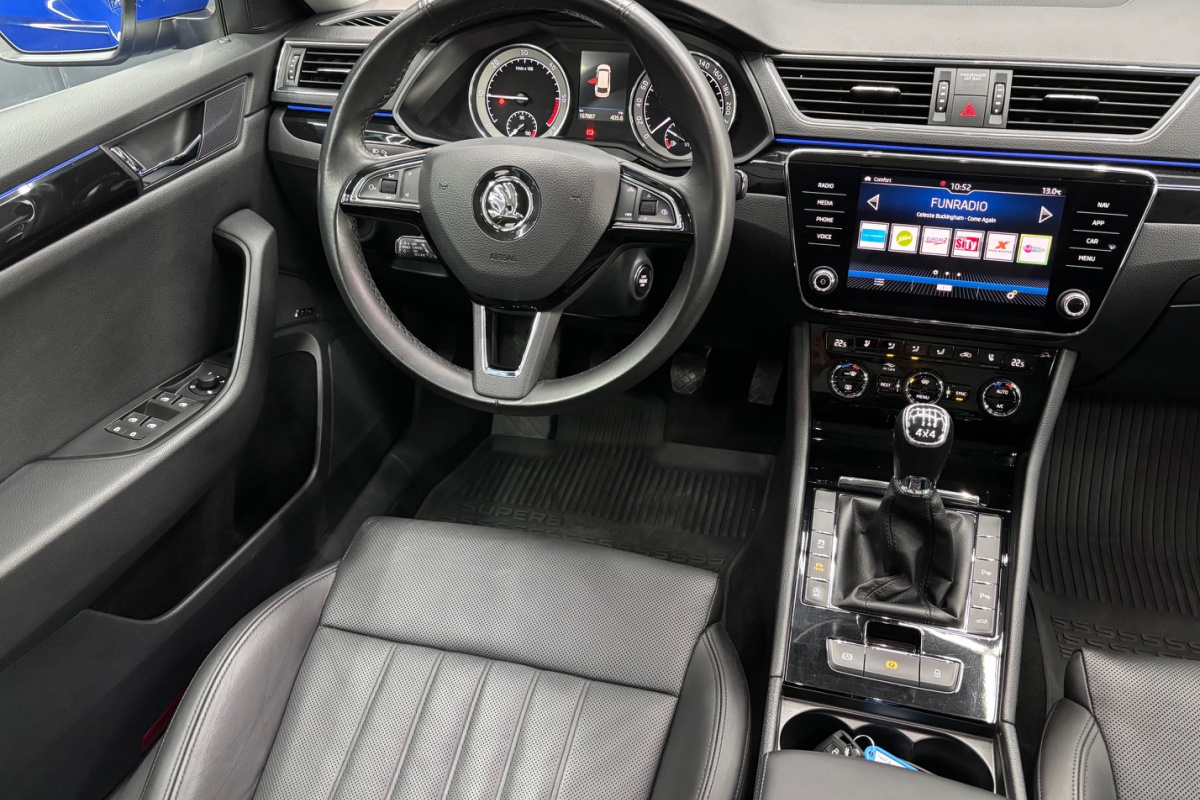 Ponuka vozidiel / Škoda Superb Combi 2.0 TDI 4x4 LAURIN & KLEMENT - video